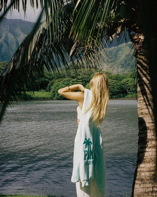 Classic Puff Hoodie in Mint Breeze